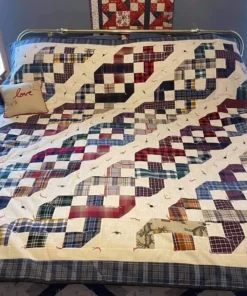Discover Timeless Beauty in the "Interwoven Memories" Quilt Pattern